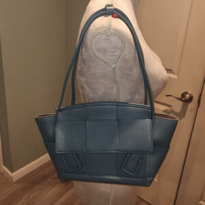 NWOT Bottega Veneta Small Arco Bag